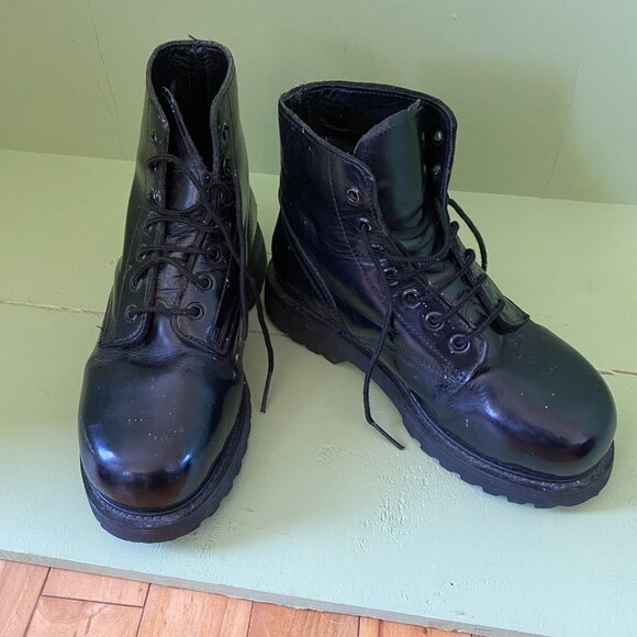 Vibram steel toe boot Women's size 8.5/Combat  Boot/ Work Boot - Picture 1 of 6